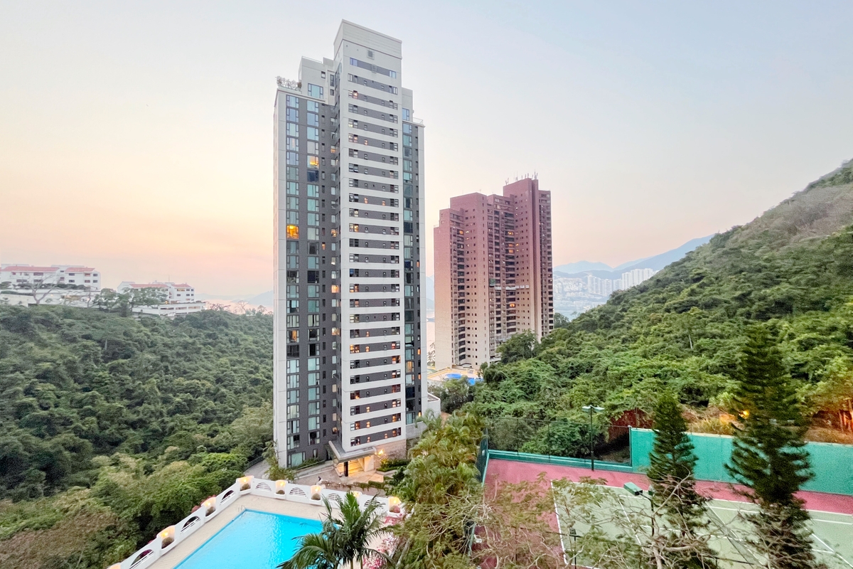 South Bay Towers 南灣大廈 | View from Living Room