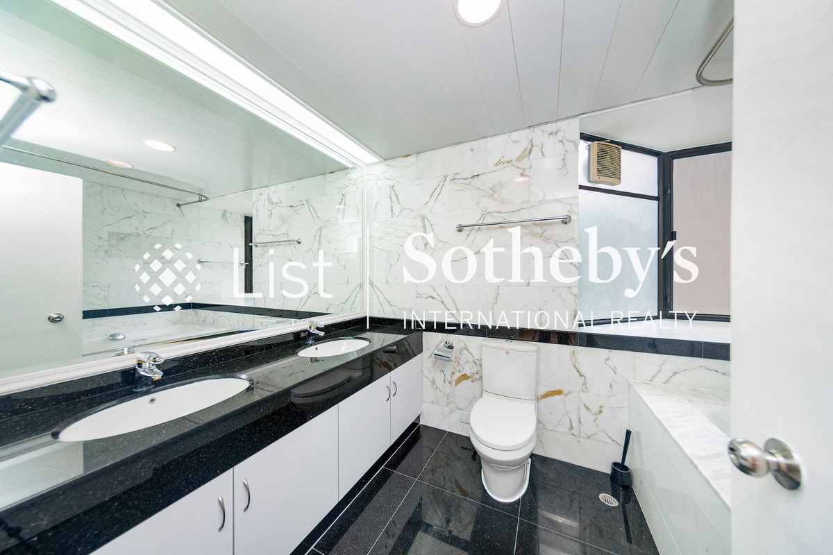 South Bay Towers 南灣大廈 | Master Bathroom