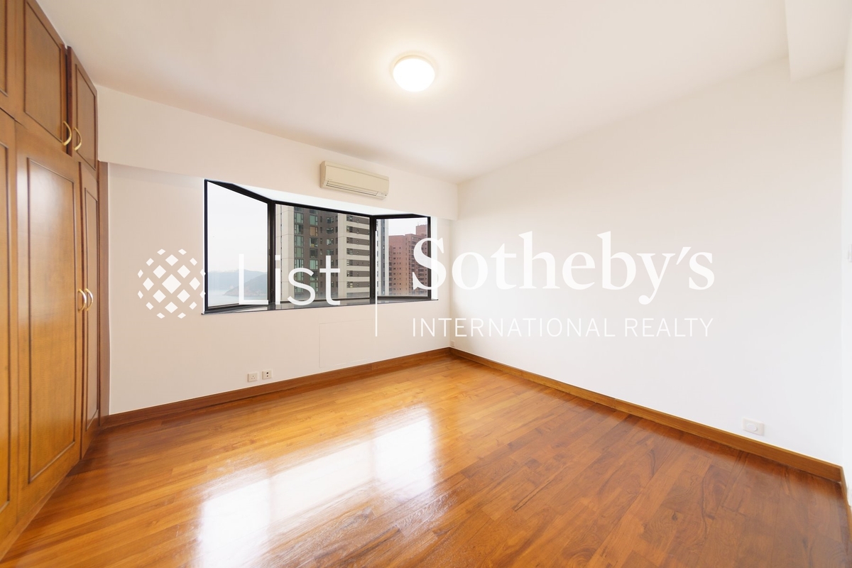 South Bay Towers 南灣大廈 | Second Bedroom