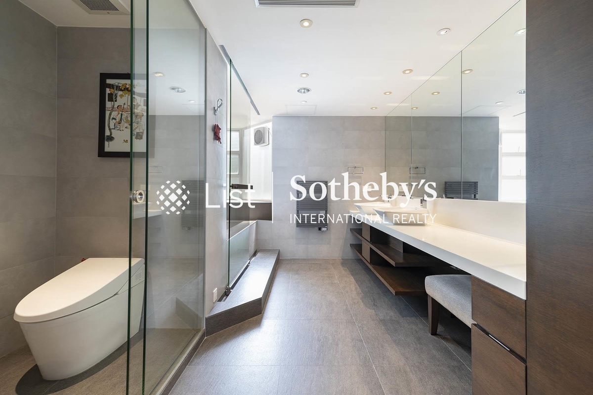 South Bay Towers 南灣大廈 | Master Bathroom