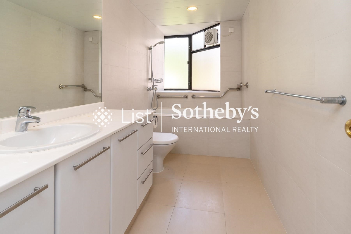 South Bay Towers 南灣大廈 | Master Bathroom