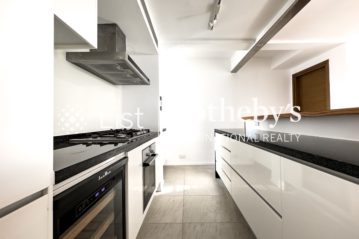 Aqua 33 Aqua 33 | Open Kitchen