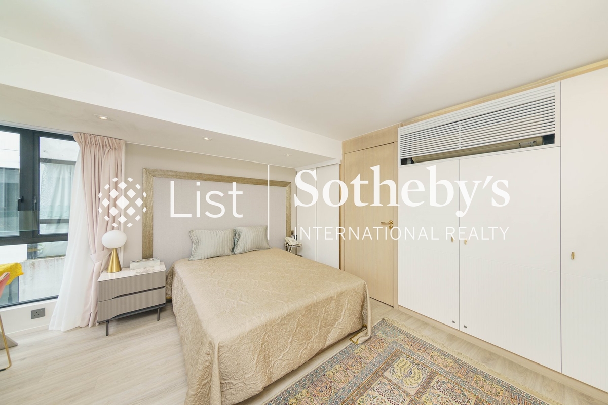 Aqua 33 Aqua 33 | Fifth En-suite Bedroom