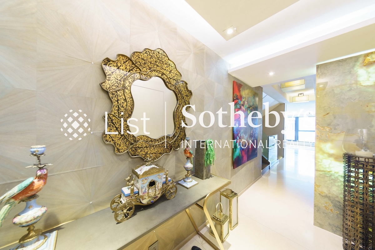 Aqua 33 Aqua 33 | Corridor