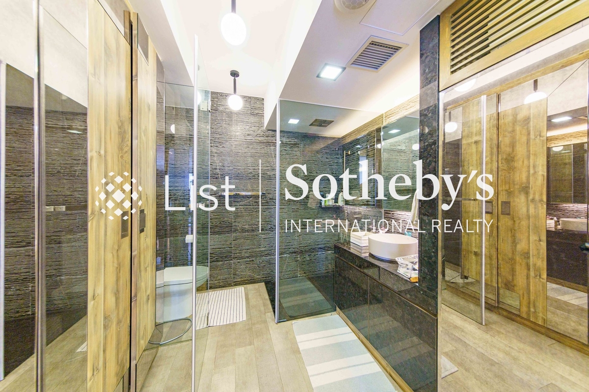 Aqua 33 Aqua 33 | Forth En-suite Bedroom