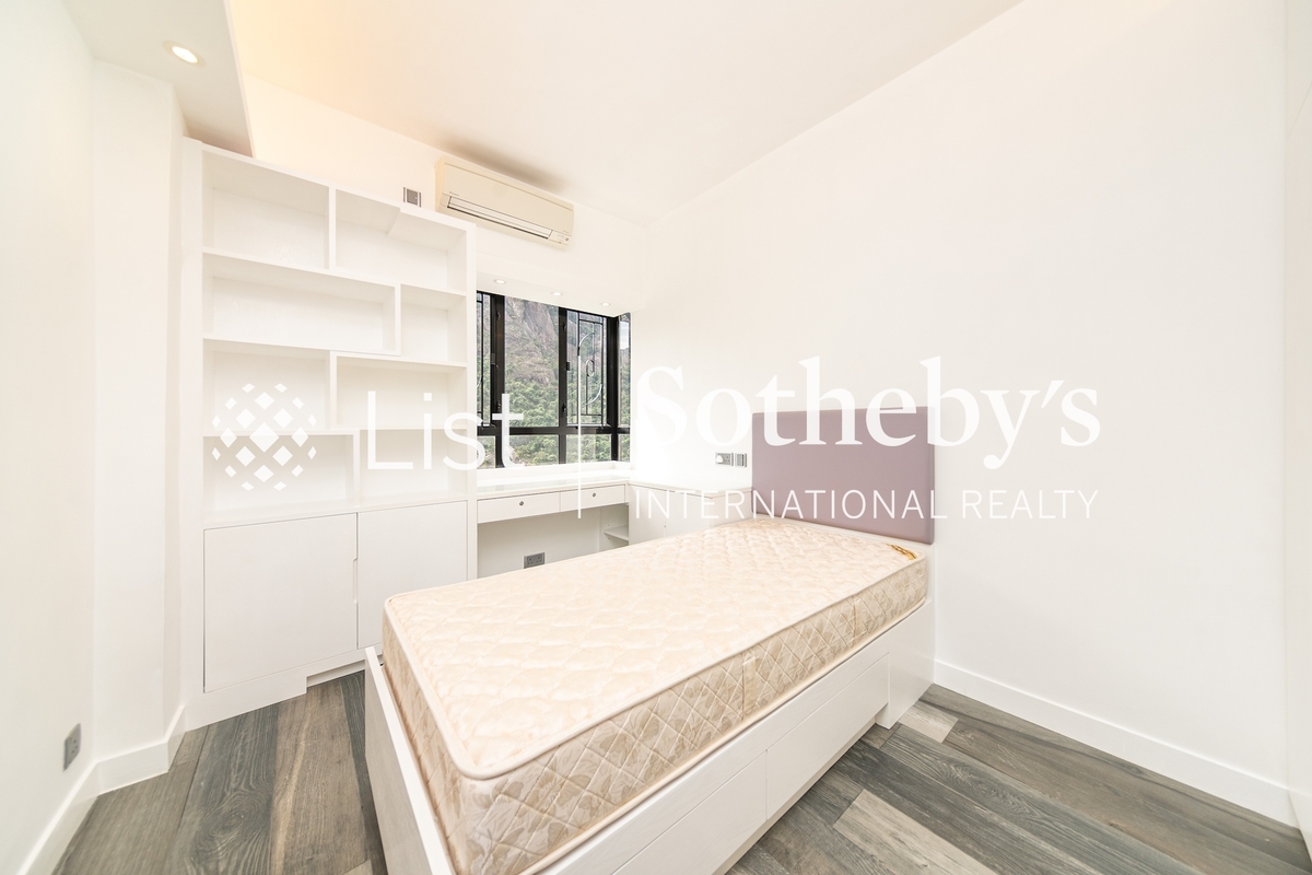 Elegant Terrace 慧明苑 | Second Bedroom