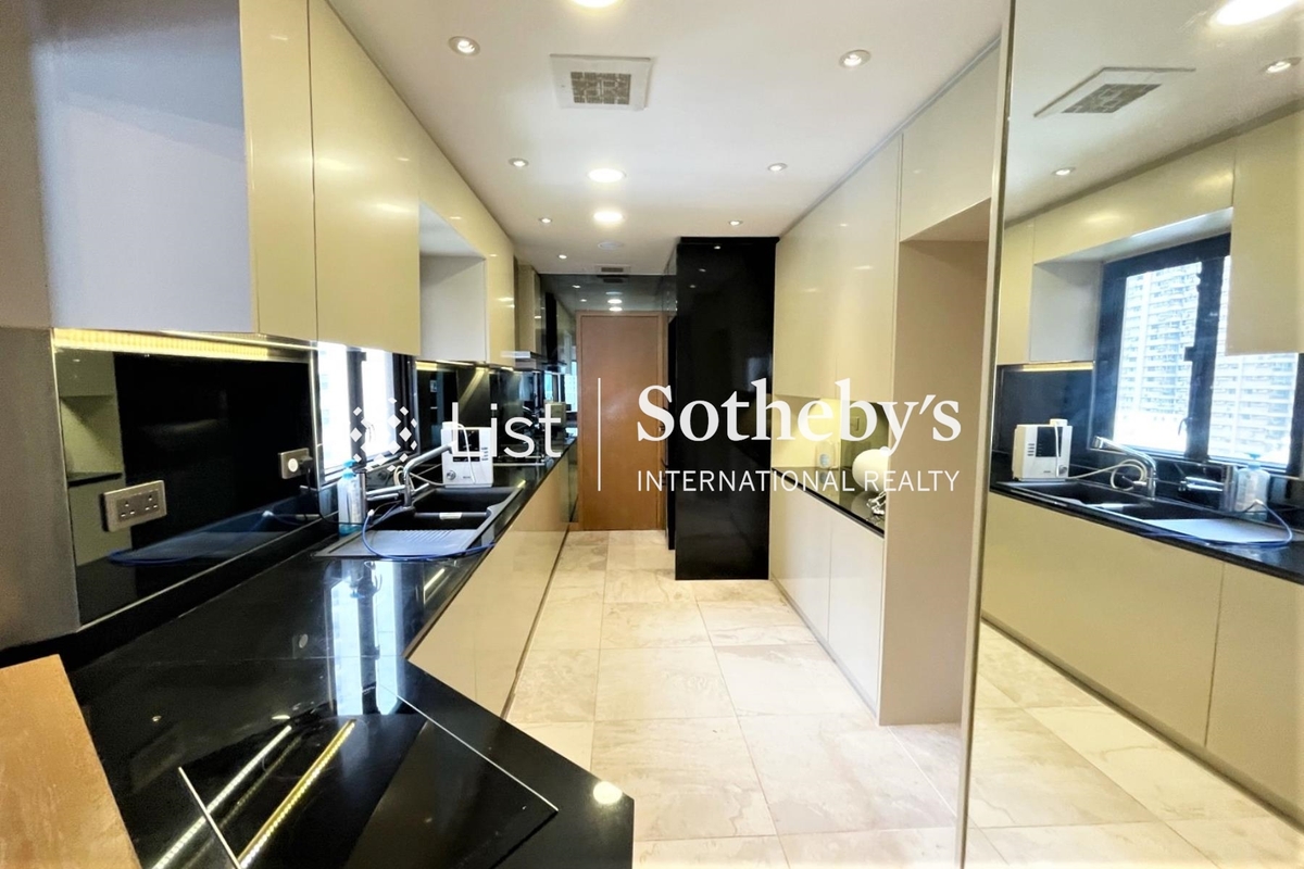 Yukon Court 殷豪閣 | Kitchen