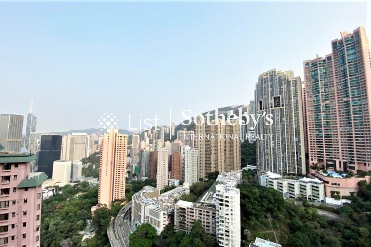 Yukon Court 殷豪閣 | View from Living and Dining Room