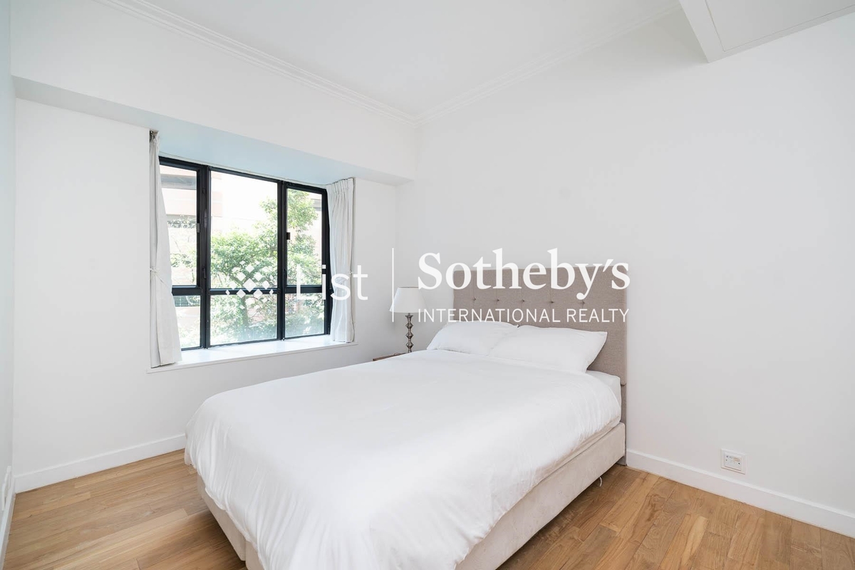 Dynasty Court 帝景園 | Third Bedroom