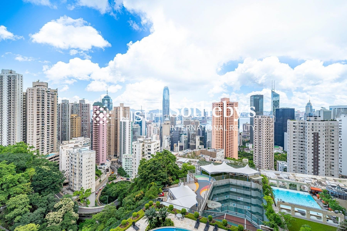 Dynasty Court 帝景園 | View from Living and Dining Room