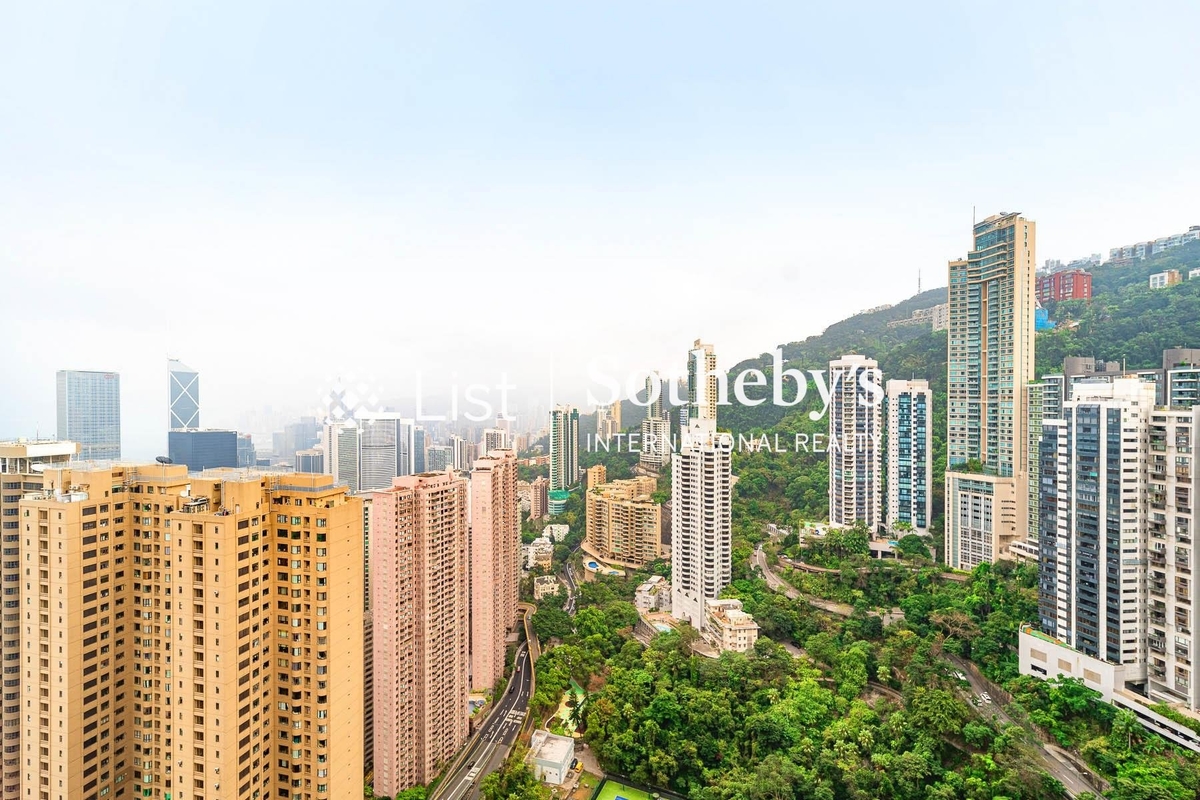 Dynasty Court 帝景園 | View from Living and Dining Room