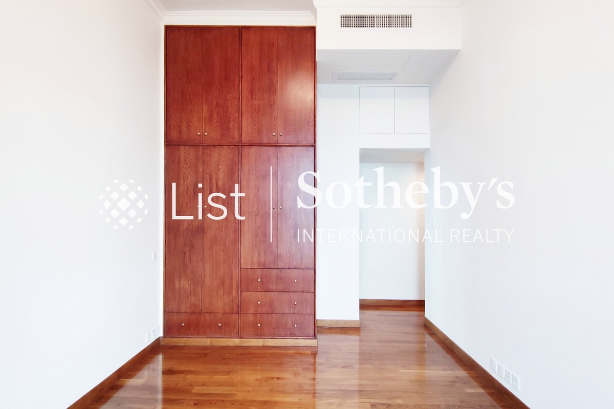 Dynasty Court 帝景園 | Third En-suite Bedroom