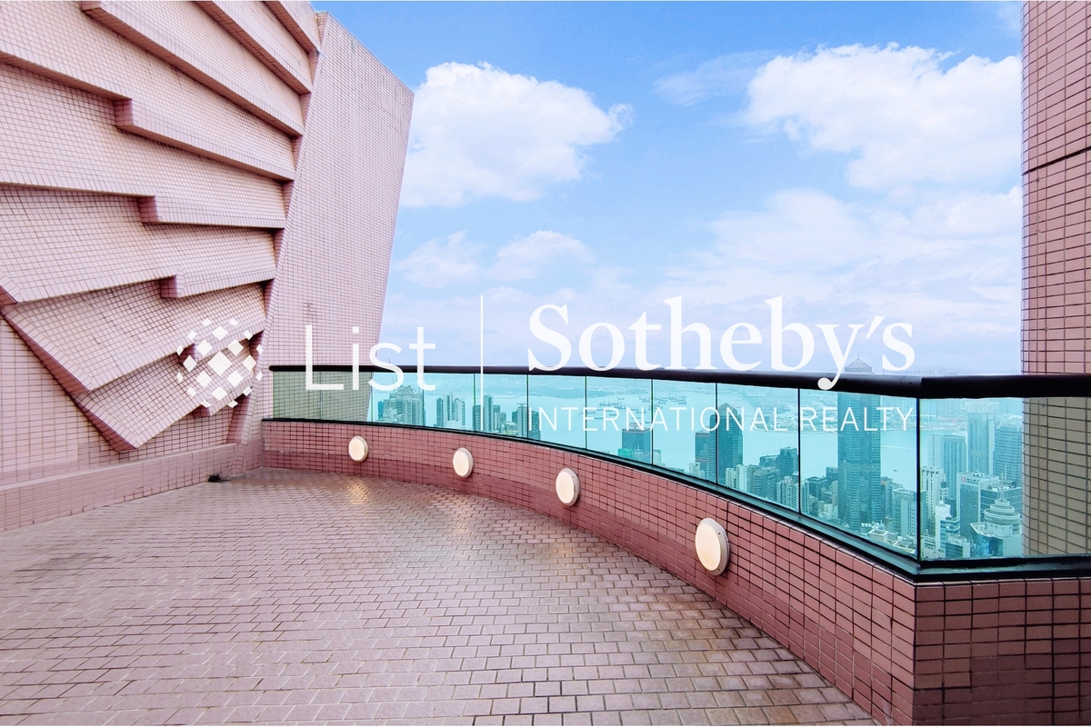 Dynasty Court 帝景園 | Private Terrace off Family Room