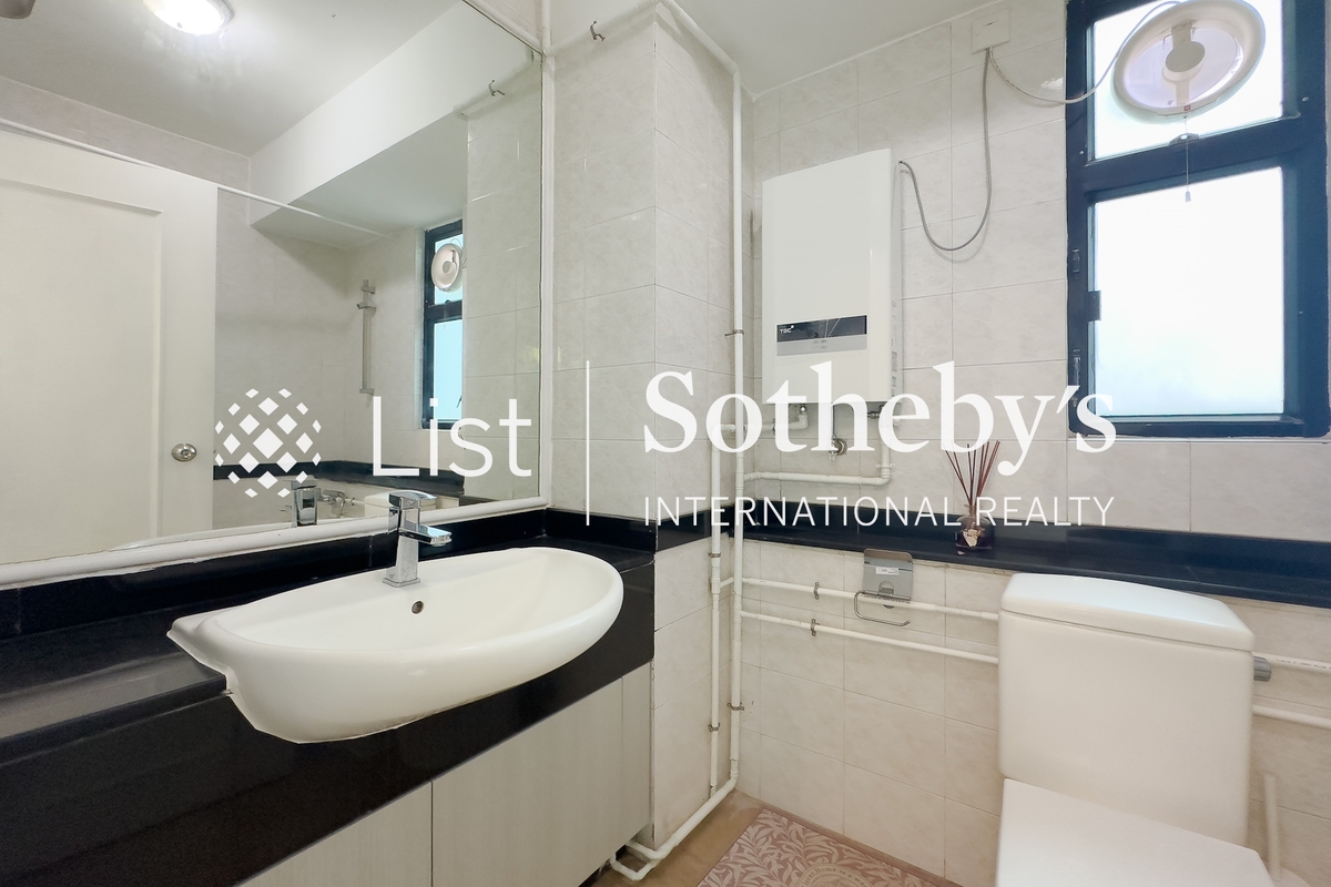 Cimbria Court 金碧閣 | Master Bathroom