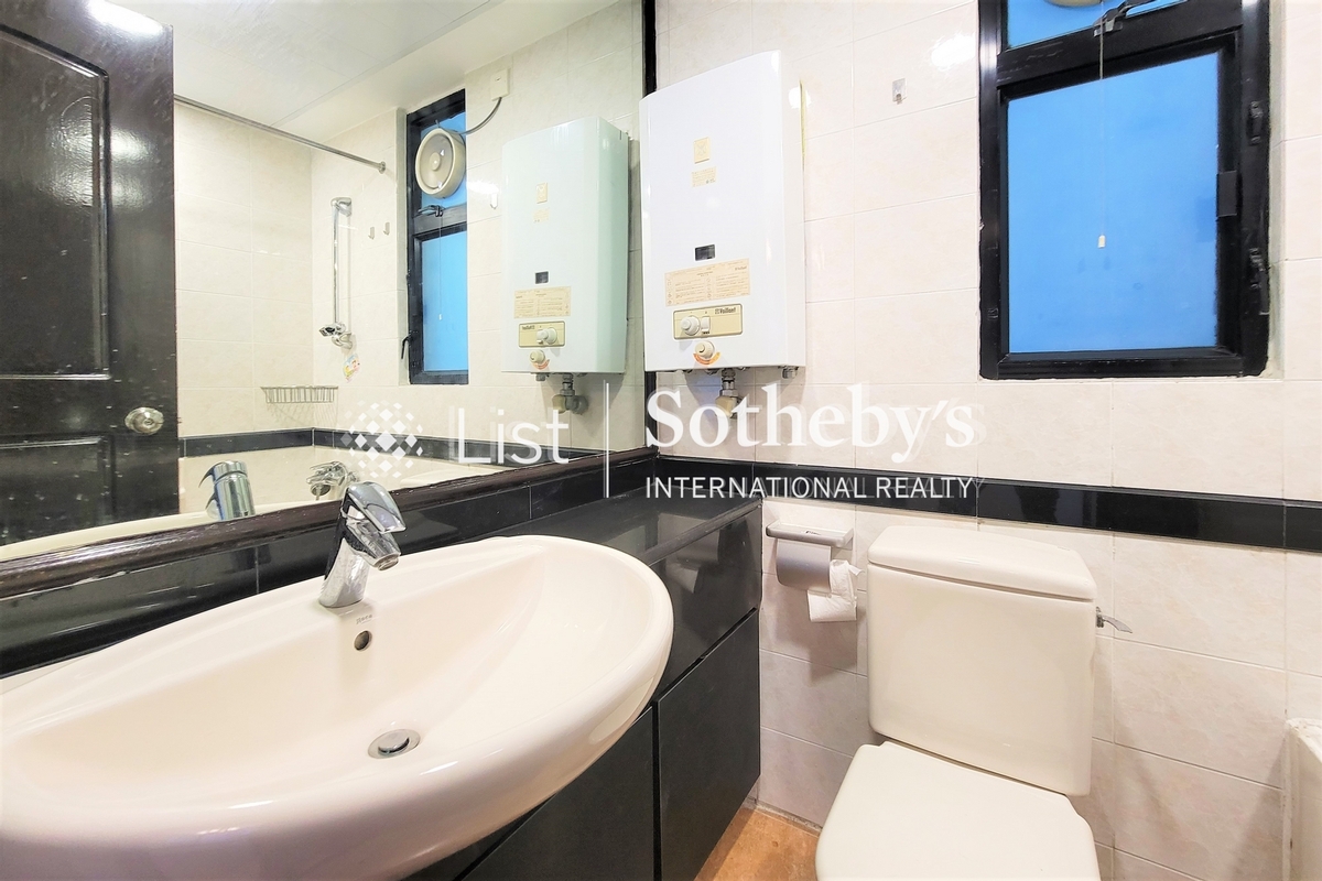 Cimbria Court 金碧閣 | Master Bathroom