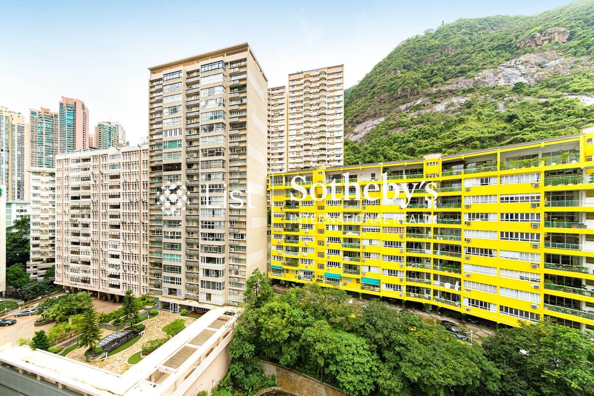 Cimbria Court 金碧閣 | View from Living and Dining Room