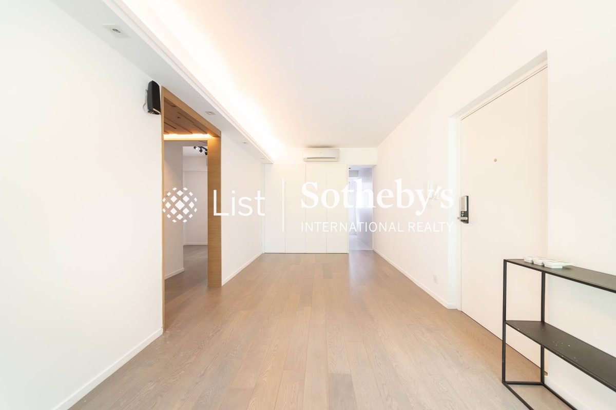 Cimbria Court 金碧閣 | Living and Dining Room