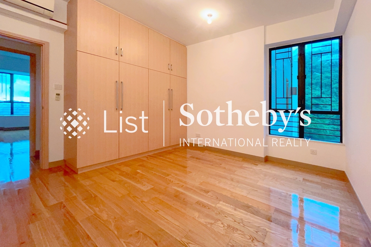 Clovelly Court 嘉富麗苑 | Third Bedroom