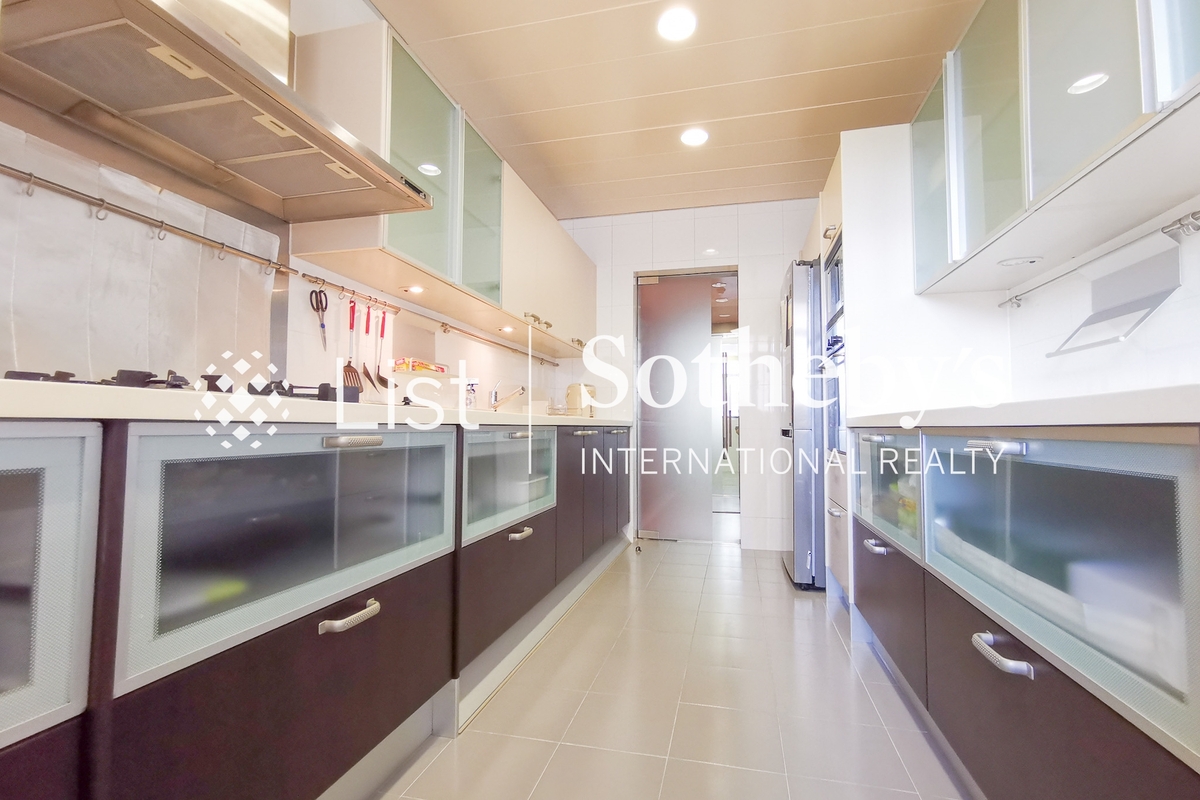 Clovelly Court 嘉富丽苑 | Kitchen