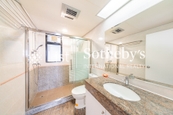 Clovelly Court 嘉富麗苑 | Guest Bathroom