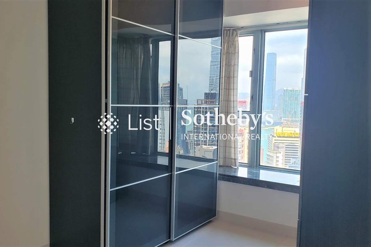 Casa Bella 宝华轩 | Built-in Wardrobe in Master Bedroom