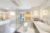 Century Tower 世紀大廈 | Master Bathroom