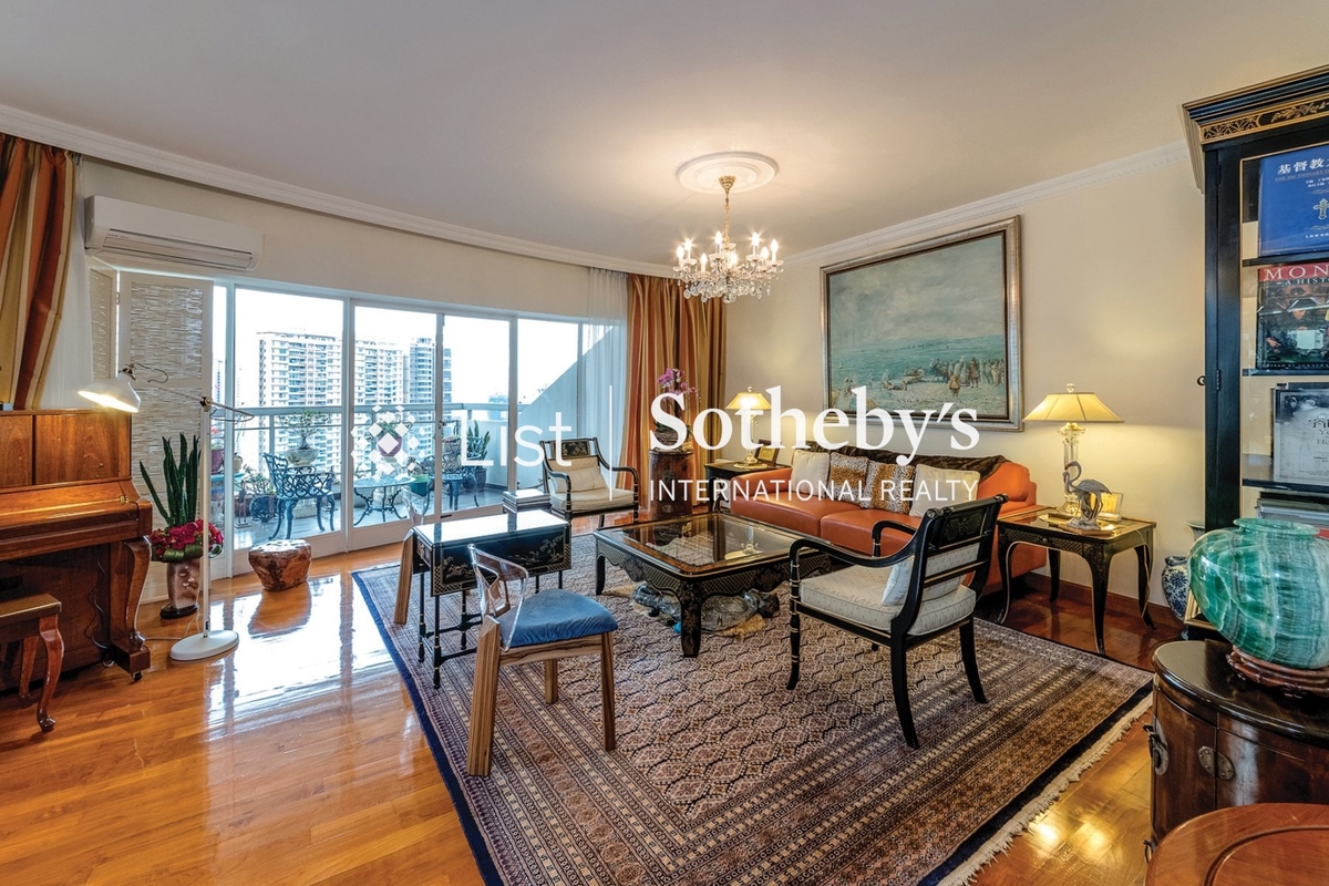 Century Tower 世紀大廈 | Living Room