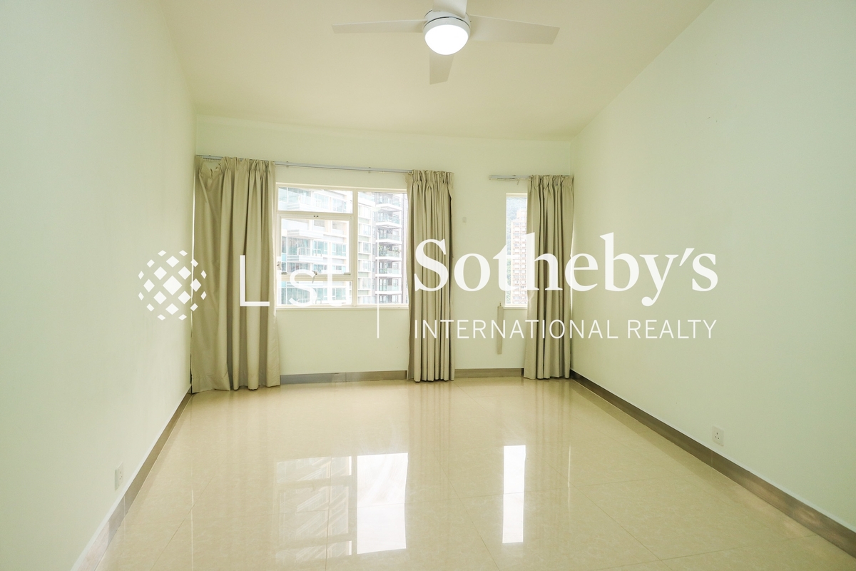 Century Tower 世纪大厦 | Third Bedroom