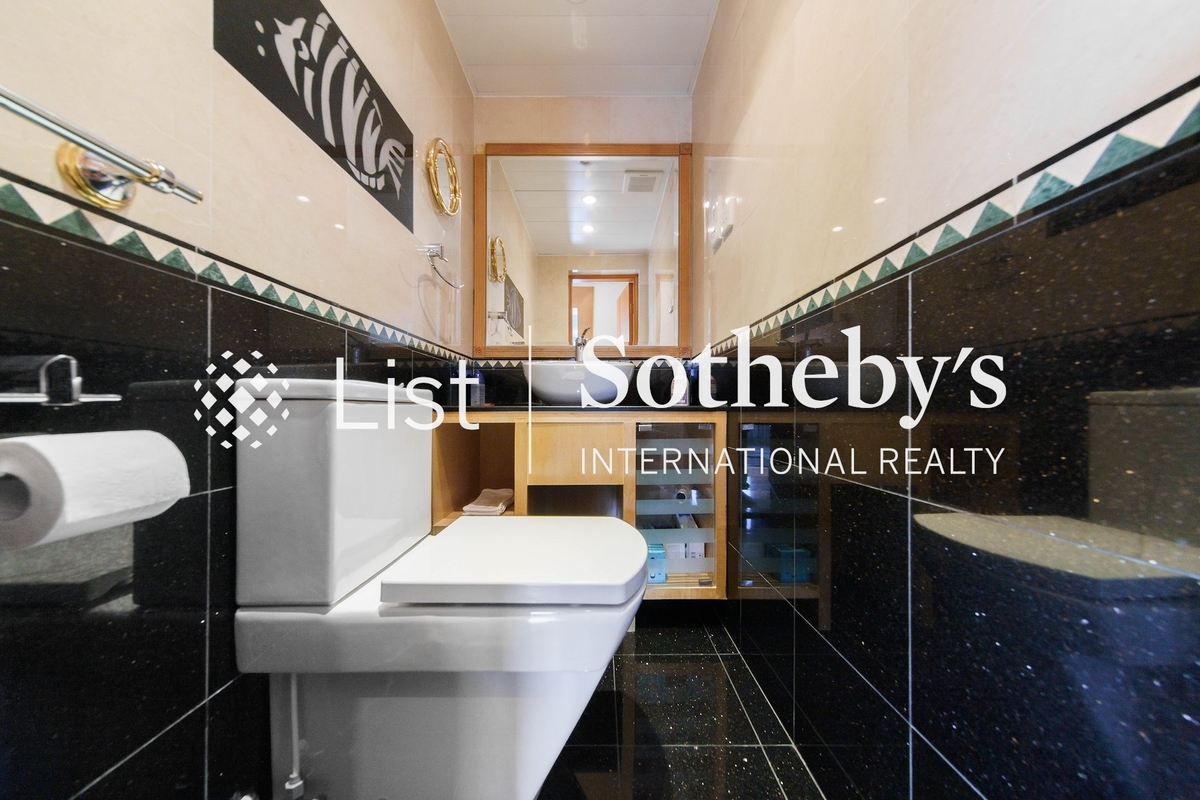 Century Tower 世纪大厦 | Bathroom