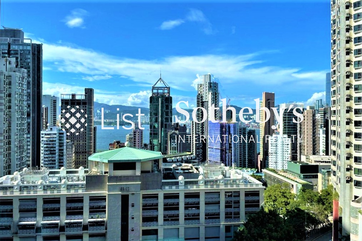 Bonham Crest 寶恒閣 | View from Living and Dining Room