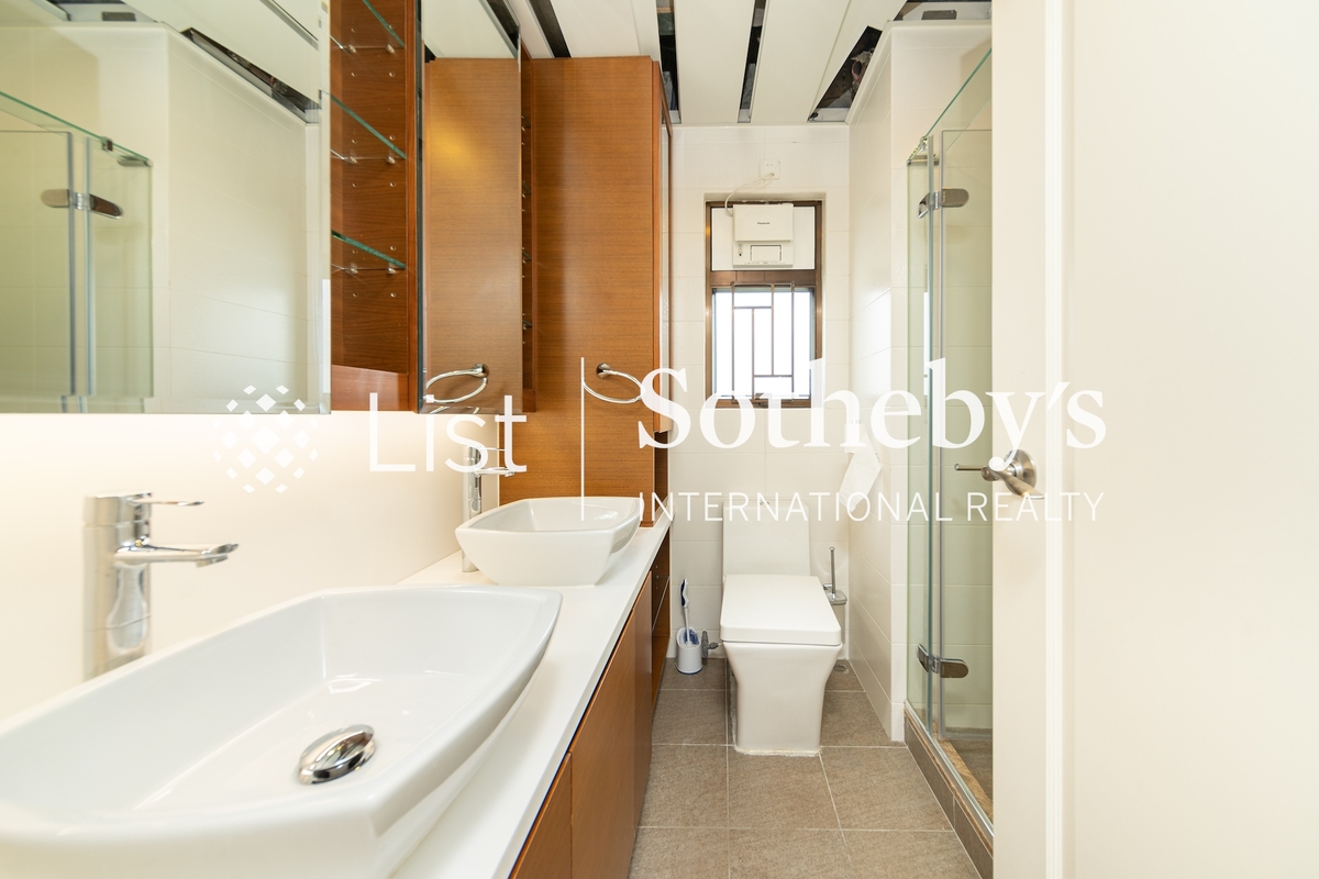 Bowen Place 寶雲閣 | Master Bathroom