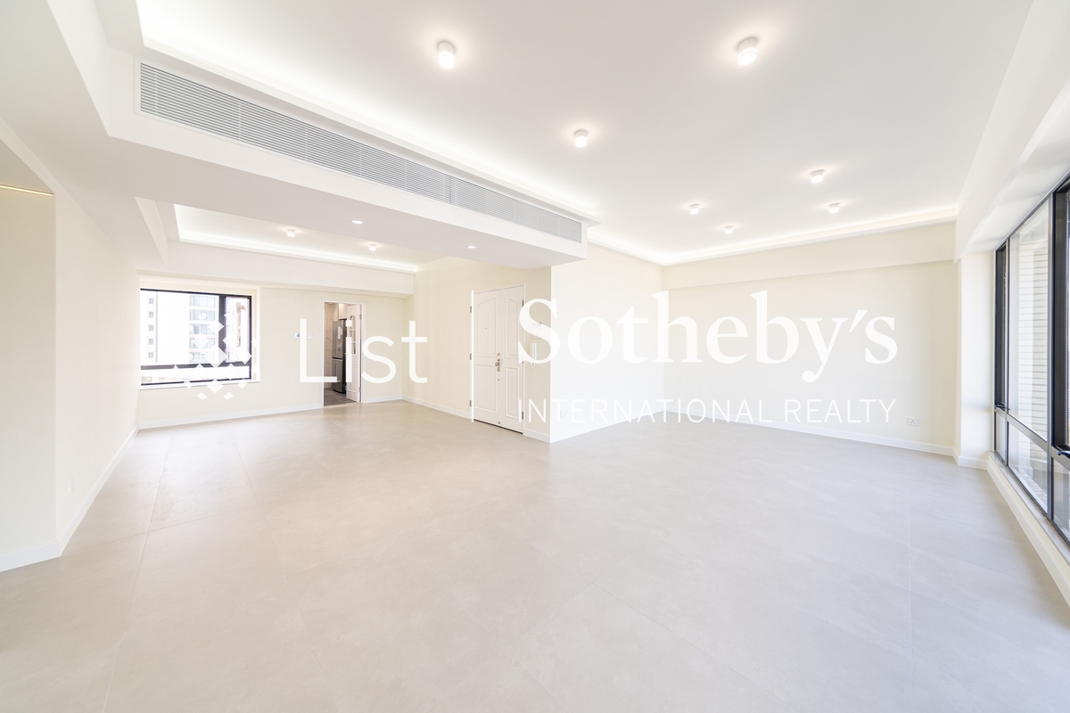 Bowen Place 寶雲閣 | Living and Dining Room