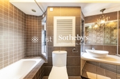 Birchwood Place 寶樺臺 | Master Bathroom
