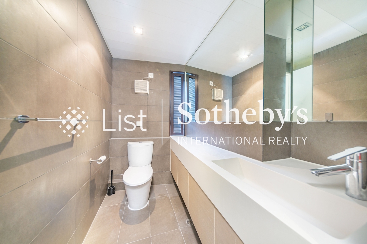 Birchwood Place 宝桦台 | Guest Bathroom