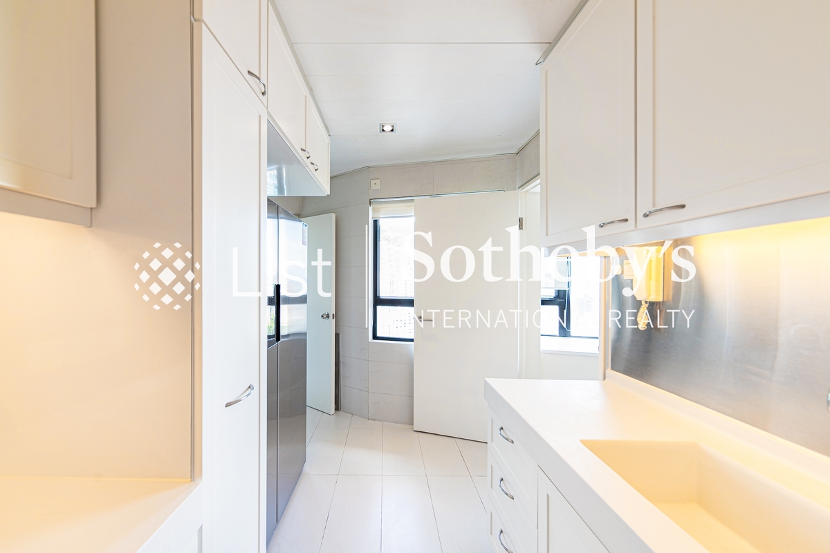 Birchwood Place 宝桦台 | Kitchen