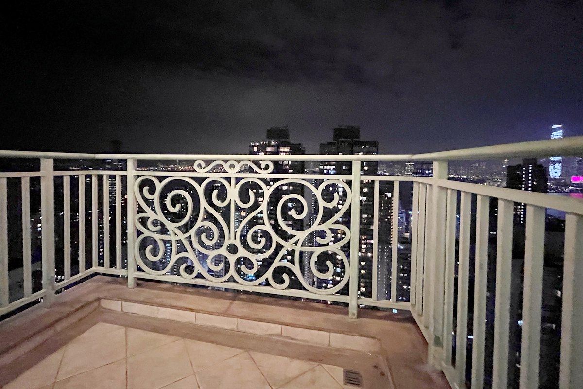 Bon-Point 雍慧閣 | Balcony off Living and Dining Room