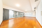 39 Conduit Road 天汇 | Living and Dining Room