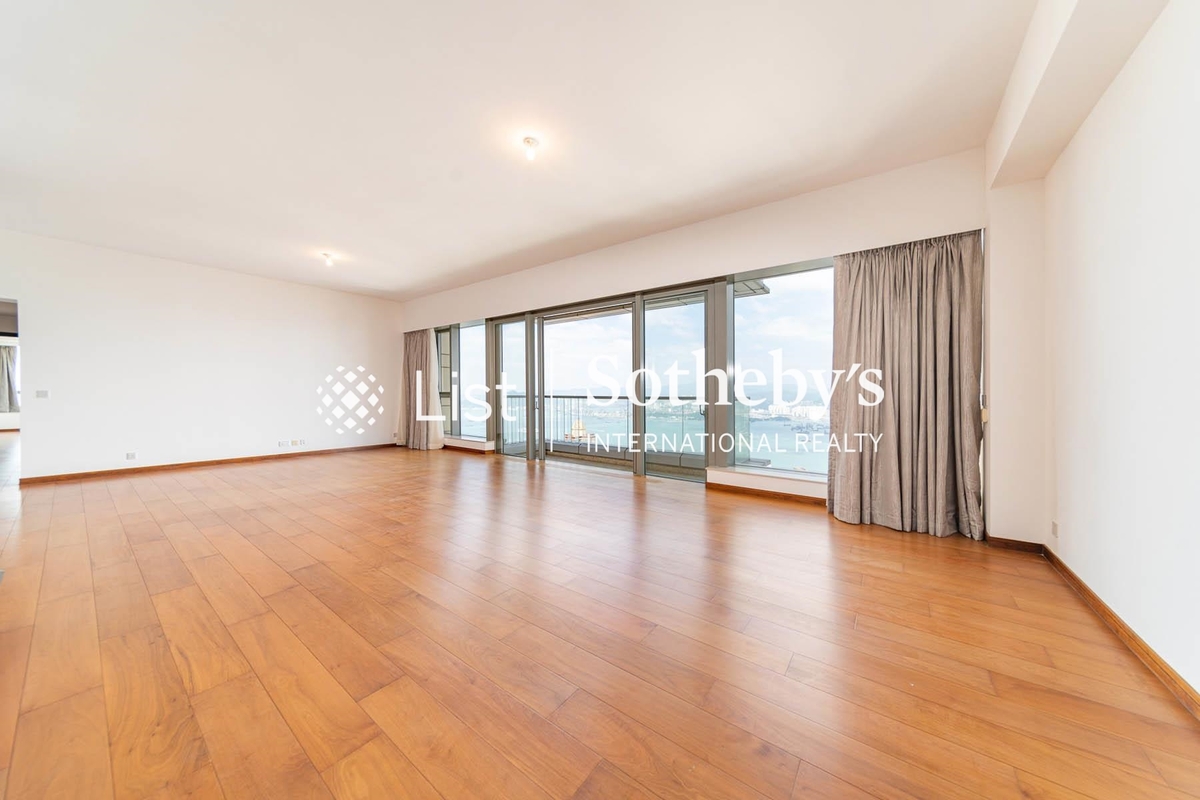 39 Conduit Road 天匯 | Living and Dining Room