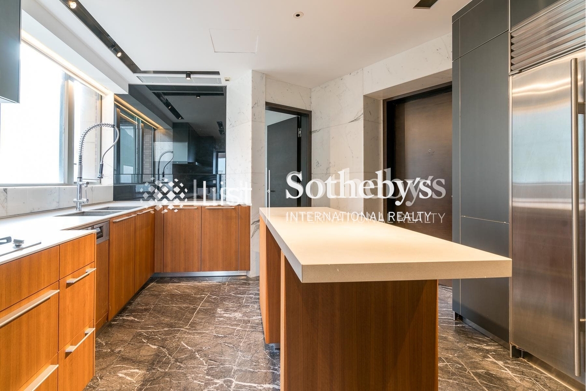 39 Conduit Road 天汇 | Kitchen