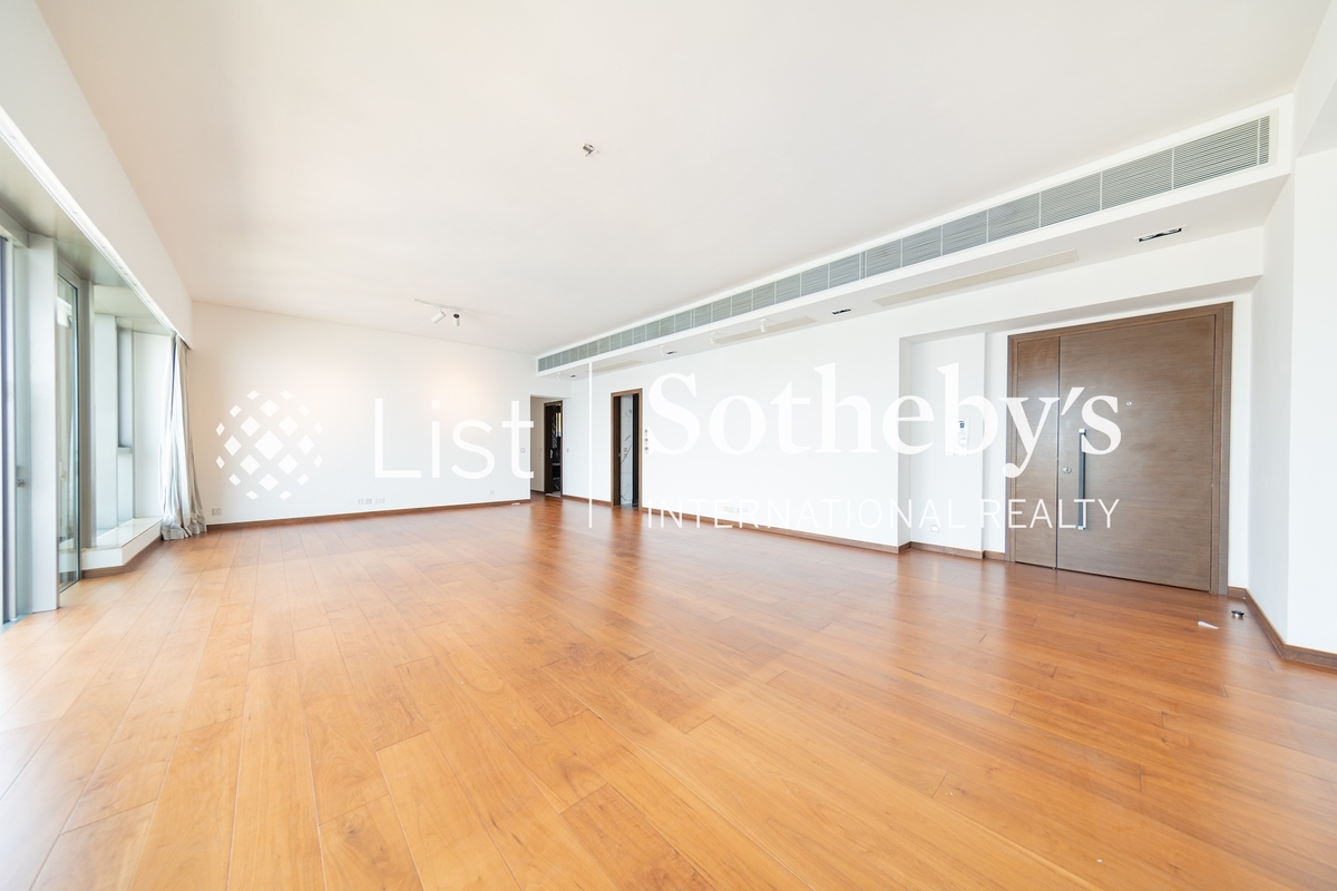 39 Conduit Road 天匯 | Living and Dining Room