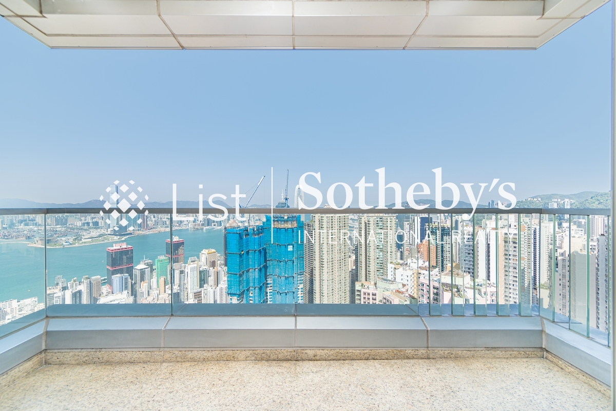 39 Conduit Road 天匯 | Balcony off Living and Dining Room