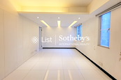 Arts Building 雅緻大廈 | Living and Dining Room