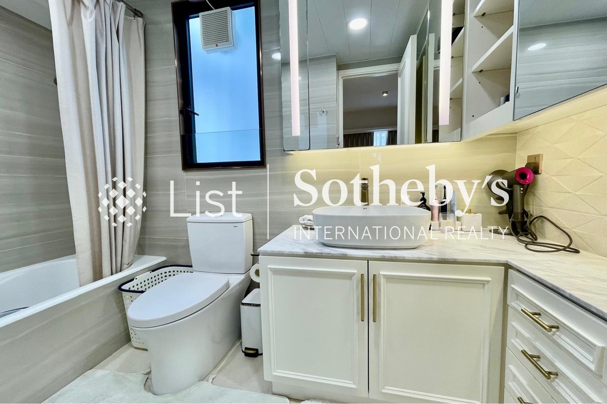 Aqua 33 Aqua 33 | Master Bathroom