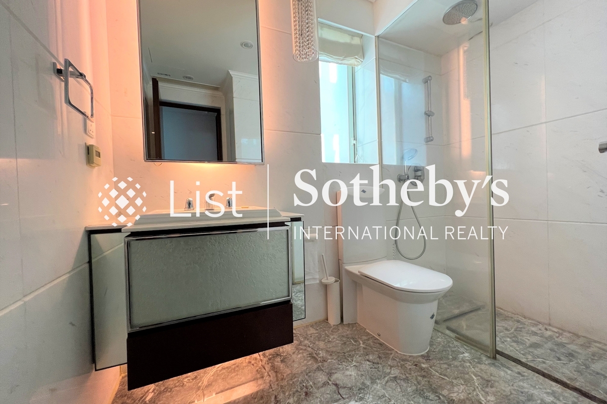 31 Robinson Road 羅便臣道31號 | Second En-suite Bathroom