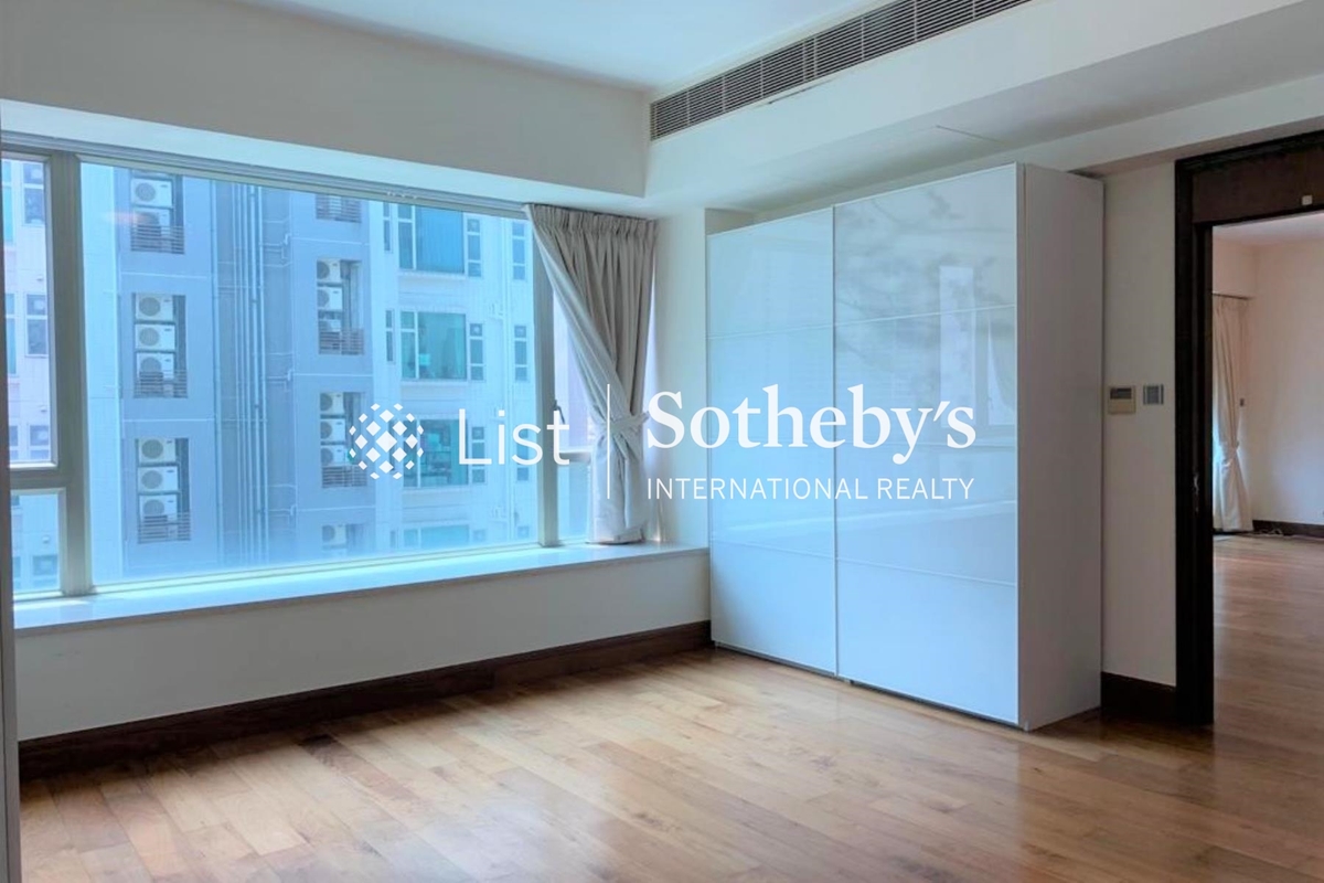 31 Robinson Road 羅便臣道31號 | Master Bedroom