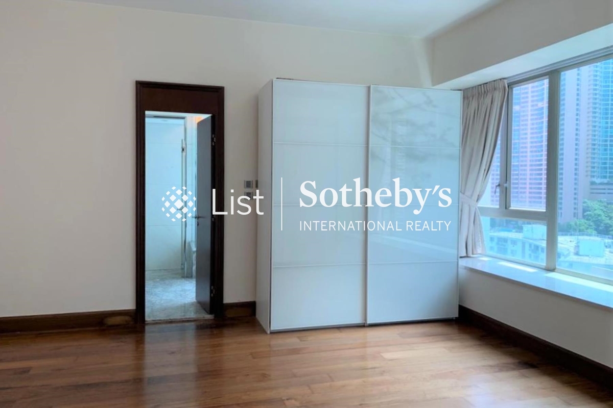 31 Robinson Road 羅便臣道31號 | Master Bedroom
