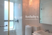 31 Robinson Road 羅便臣道31號 | Guest Bathroom