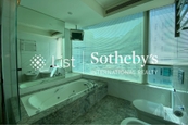 31 Robinson Road 羅便臣道31號 | Master Bathroom