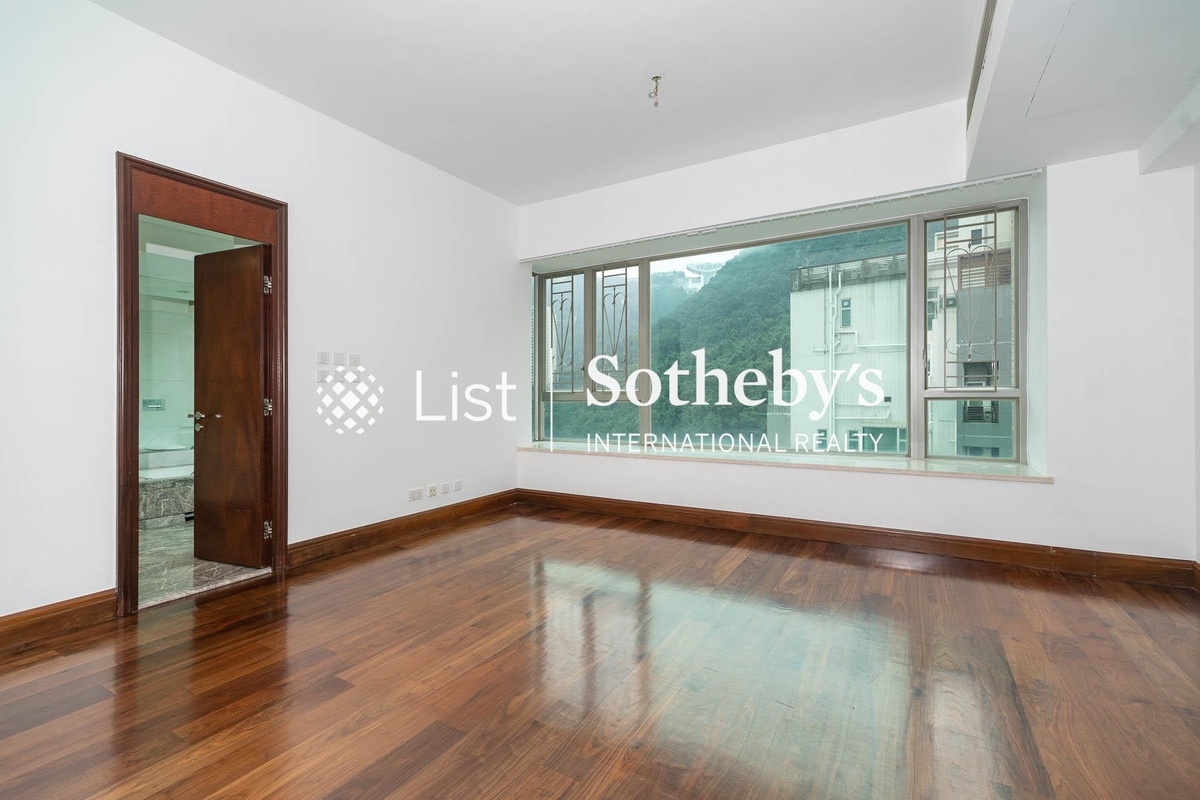 31 Robinson Road 羅便臣道31號 | Master Bedroom