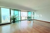 31 Robinson Road 羅便臣道31號 | Living and Dining Room